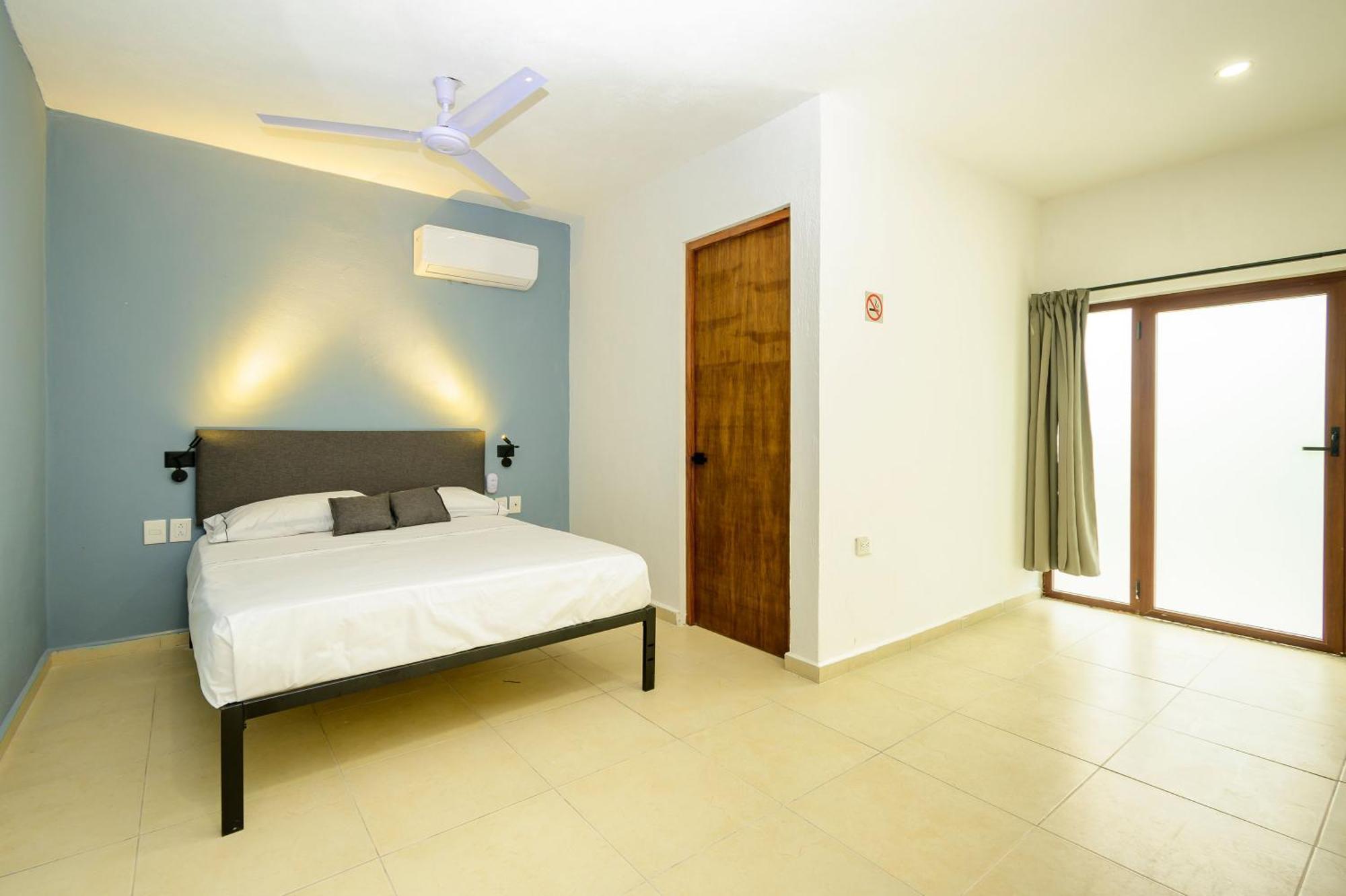 Hotel Paso Del Mar Плая-дель-Кармен Экстерьер фото